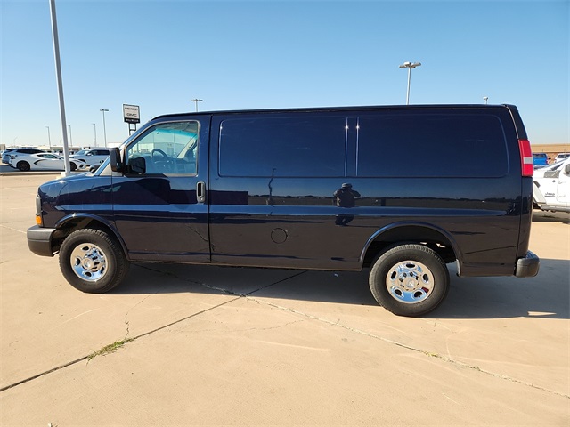 Used Car 2015 Chevrolet Express 2500  Work Van For Sale Under $20,000 In Plainview, Texas
