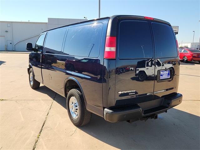 Used Car 2015 Chevrolet Express 2500  Work Van For Sale Under $20,000 In Plainview, Texas