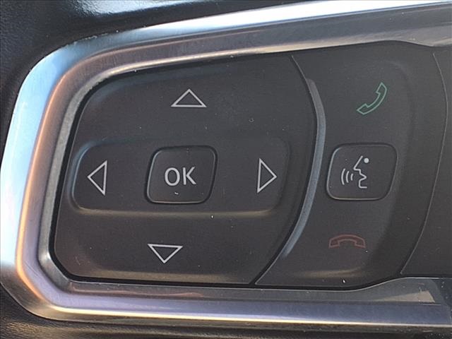 2023 Jeep Wrangler Sahara - 7