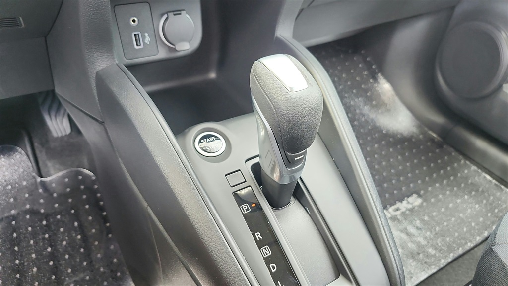 2025 Nissan Kicks Play