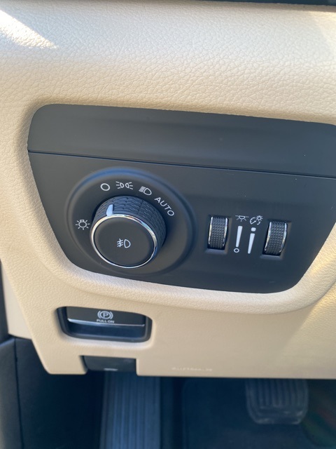 Used Car 2022 Jeep Grand Cherokee L  Limited For Sale Under $35,000 In San Antonio, Texas