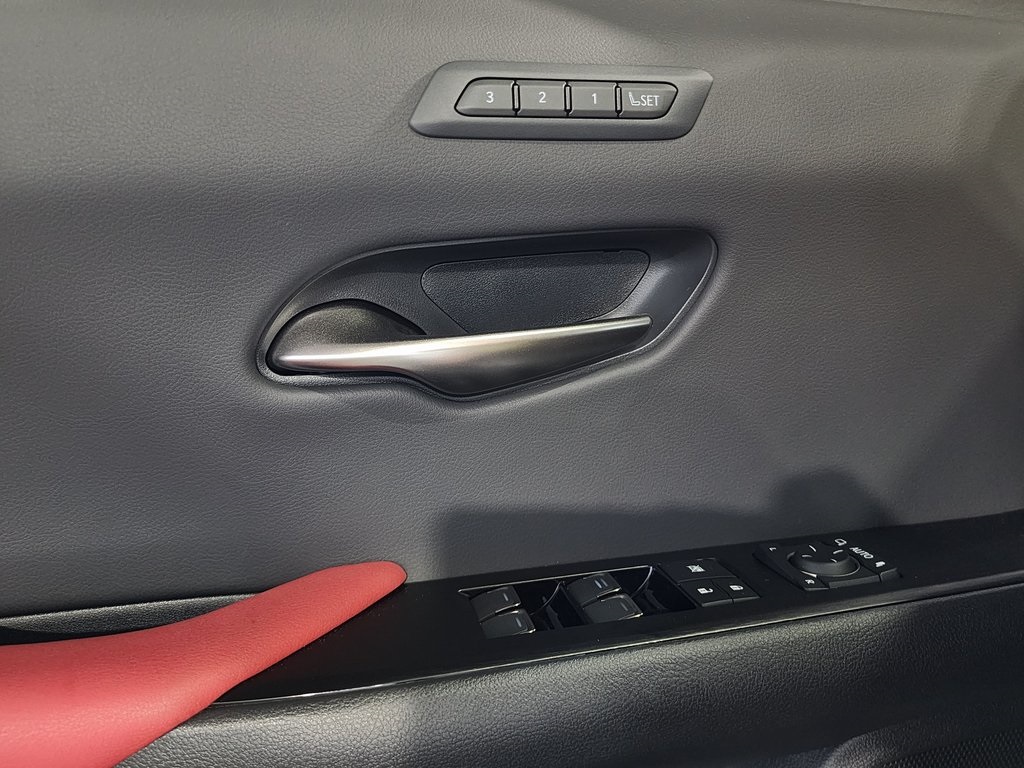 Thumbnail: 2025 Lexus UX - 13