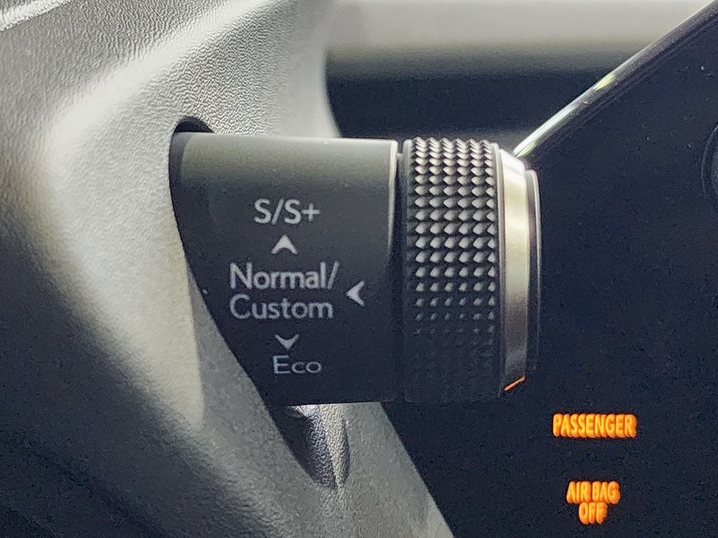 Thumbnail: 2025 Lexus UX - 18