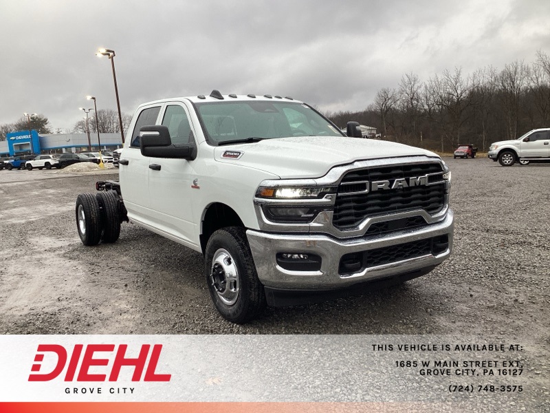 2026 RAM 3500 Chassis Tradesman Crew Cab LB DRW 4WD