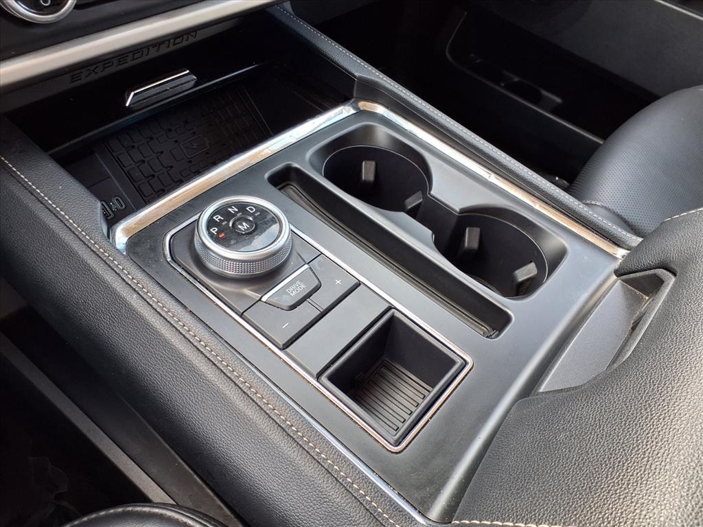 2024 Ford Expedition Max XLT Black at Community Honda