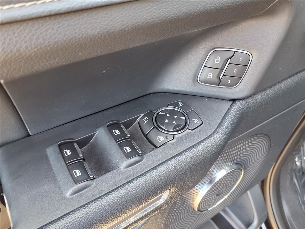 2024 Ford Expedition Max XLT Black at Community Honda