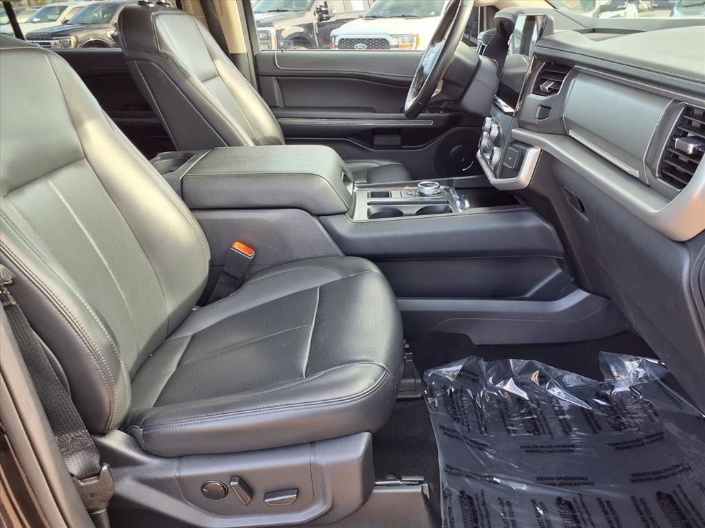 2024 Ford Expedition Max XLT Black at Community Honda