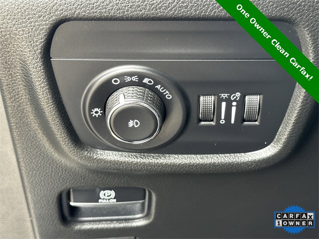 2021 Jeep Grand Cherokee L Limited White at Mac Haik CDJR North Houston