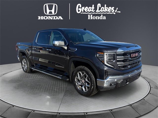 2025 GMC Sierra 1500 SLT Crew Cab 4WD