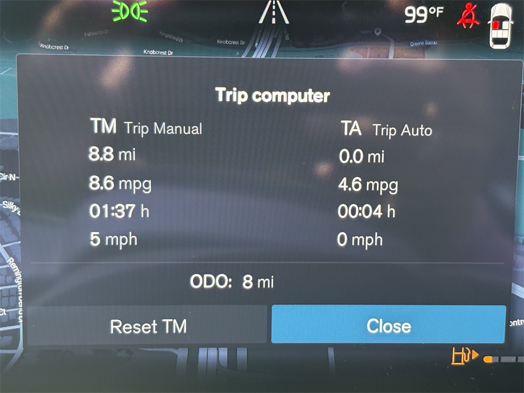 2026 Volvo XC40 B4 FWD Plus White at Ultimate Motorsports