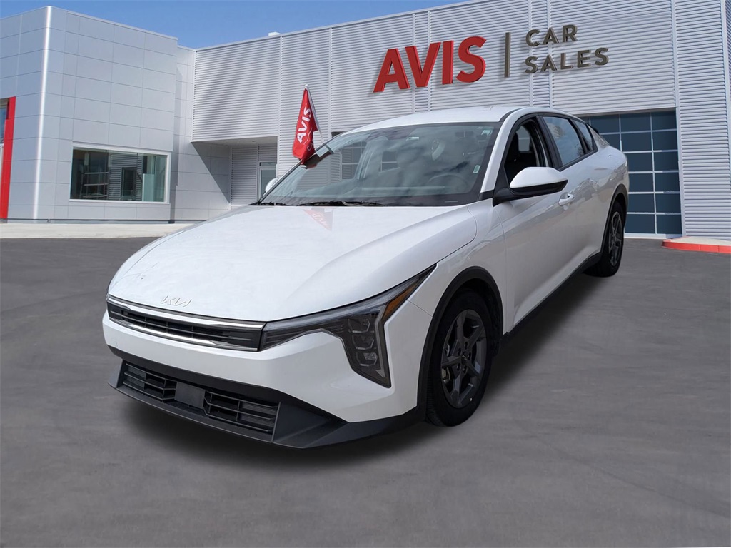 2025 Kia K4 LXS FWD