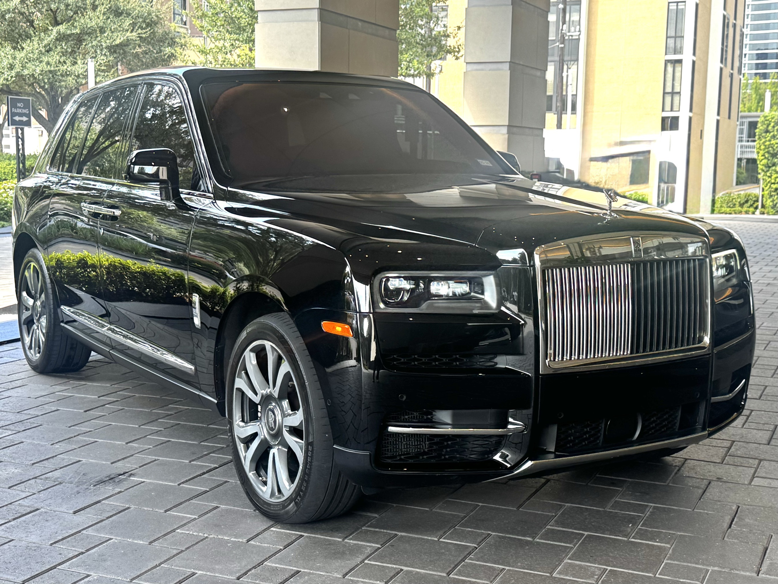 /2022 Rolls-Royce Cullinan