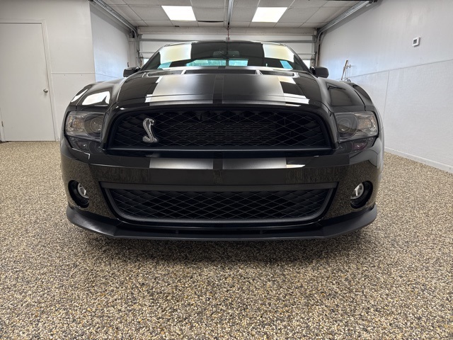 2010 Ford Mustang Shelby GT500 photo 2