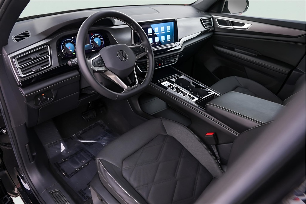 Used Car 2024 Volkswagen Atlas Cross Sport  2.0t Se W/technology For Sale Under $35,000 In Austin, Texas