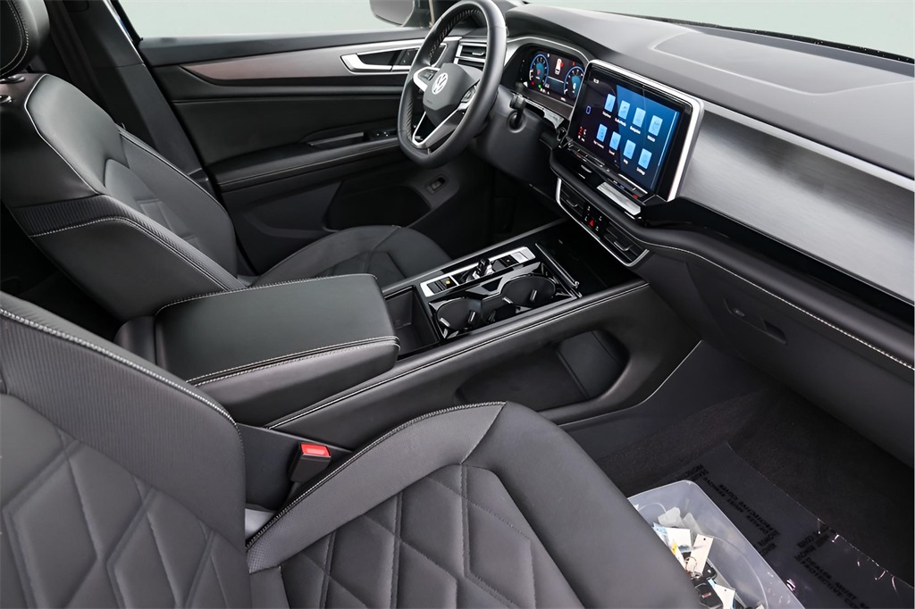 Used Car 2024 Volkswagen Atlas Cross Sport  2.0t Se W/technology For Sale Under $35,000 In Austin, Texas