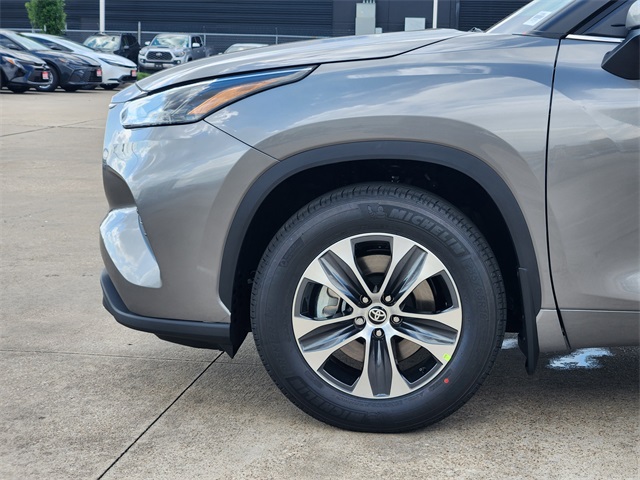2026 Toyota Highlander XLE  at Don McGill Toyota
