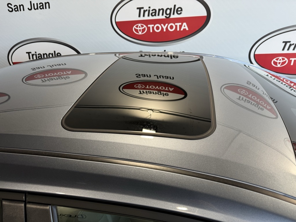 Thumbnail: 2025 Toyota Corolla - 10