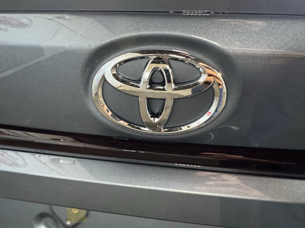 Thumbnail: 2025 Toyota Corolla - 22