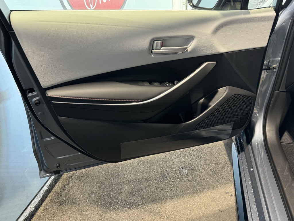 Thumbnail: 2025 Toyota Corolla - 31