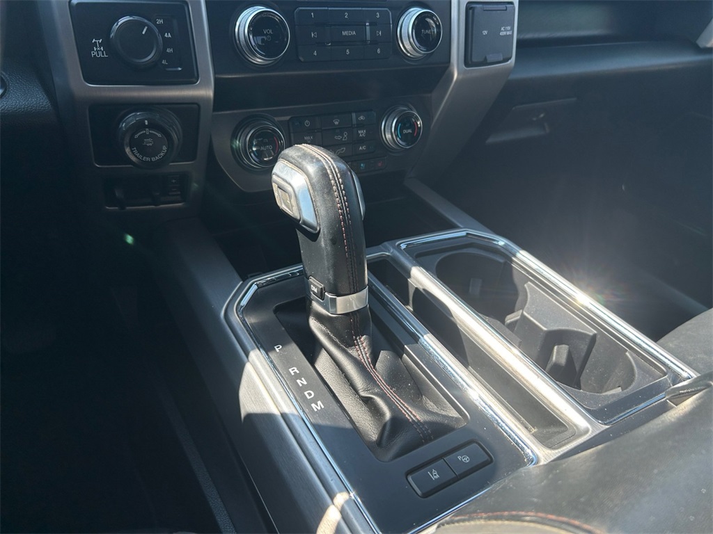 Used Car 2019 Ford F-150  Platinum For Sale Under $40,000 In Floresville, Texas