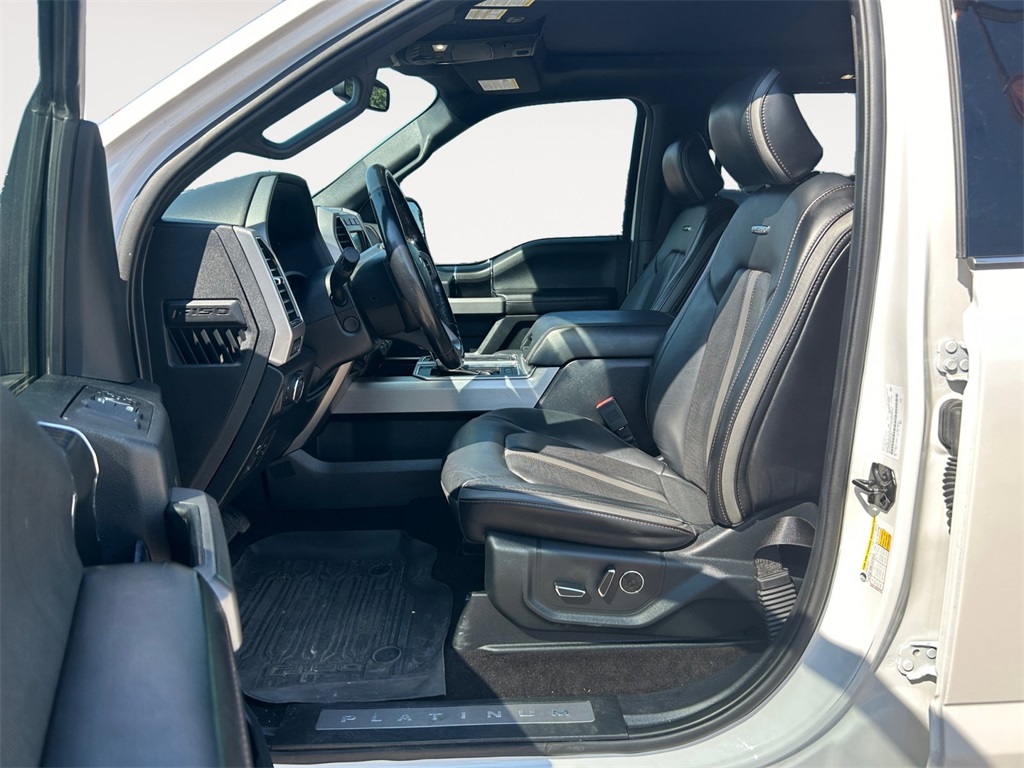 Used Car 2019 Ford F-150  Platinum For Sale Under $40,000 In Floresville, Texas