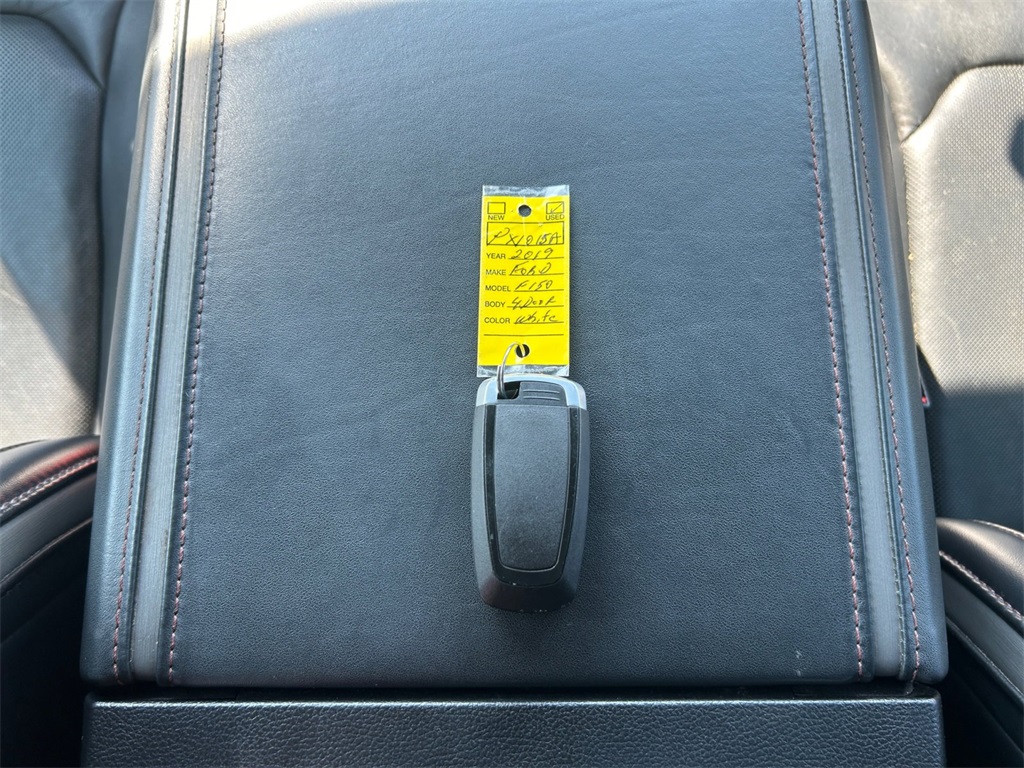 Used Car 2019 Ford F-150  Platinum For Sale Under $40,000 In Floresville, Texas