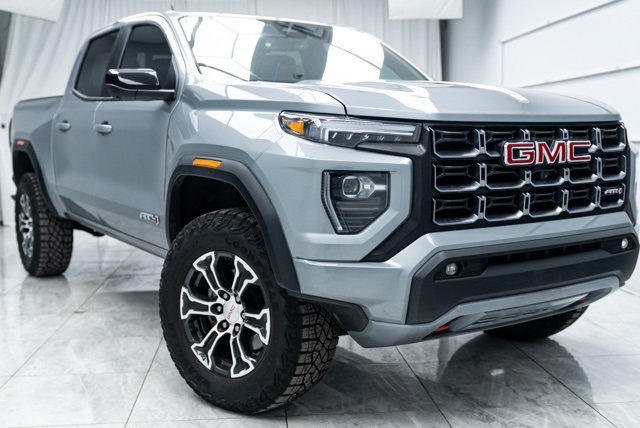 2024 GMC Canyon AT4 Crew Cab 4WD
