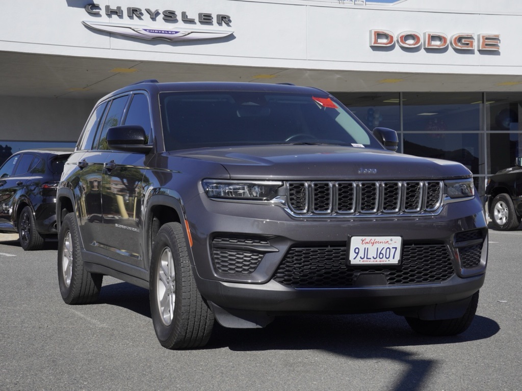 2022 Jeep Grand Cherokee Laredo