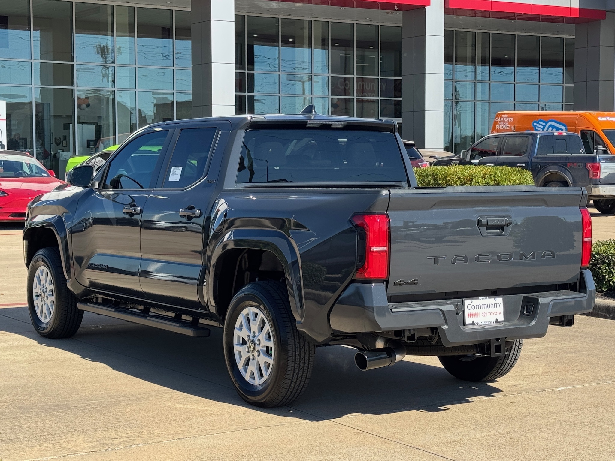 2025 Toyota Tacoma SR5 - 10