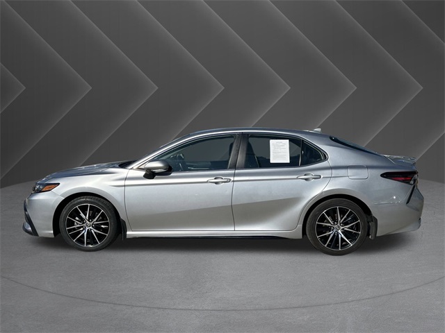 2024 Toyota Camry SE - 1