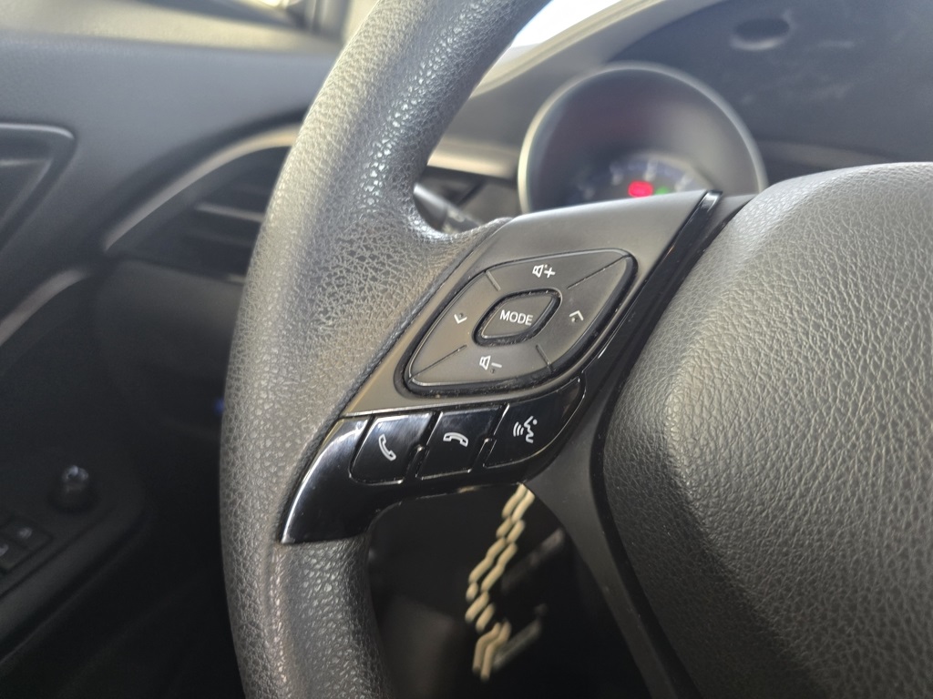 Thumbnail: 2022 Toyota C-HR - 20