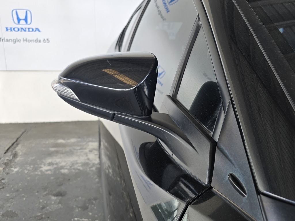 Thumbnail: 2022 Toyota C-HR - 31