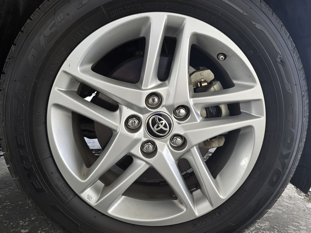 Used Car 2022 Toyota C-hr  Xle For Sale Under $20,000 In San Juan, Puerto Rico