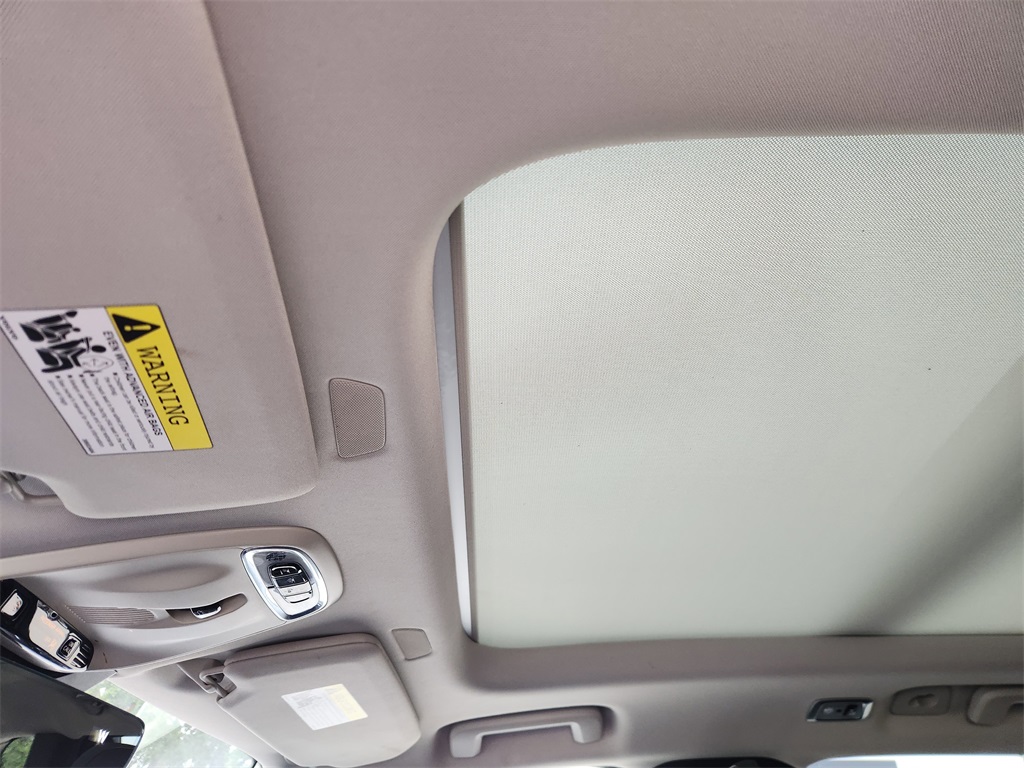 2018 Volvo XC90 T6 Momentum White at Classic Elite Chevrolet Hwy 6