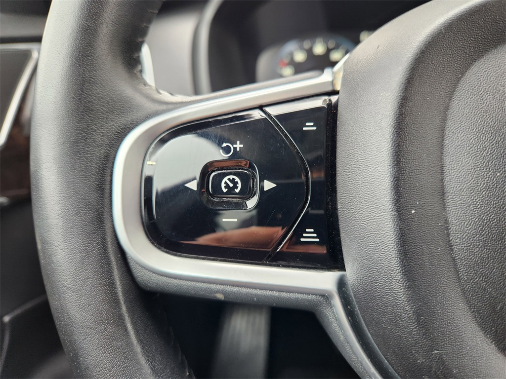 2018 Volvo XC90 T6 Momentum White at Classic Elite Chevrolet Hwy 6