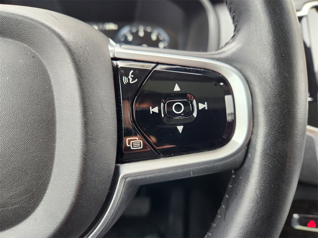 2018 Volvo XC90 T6 Momentum White at Classic Elite Chevrolet Hwy 6