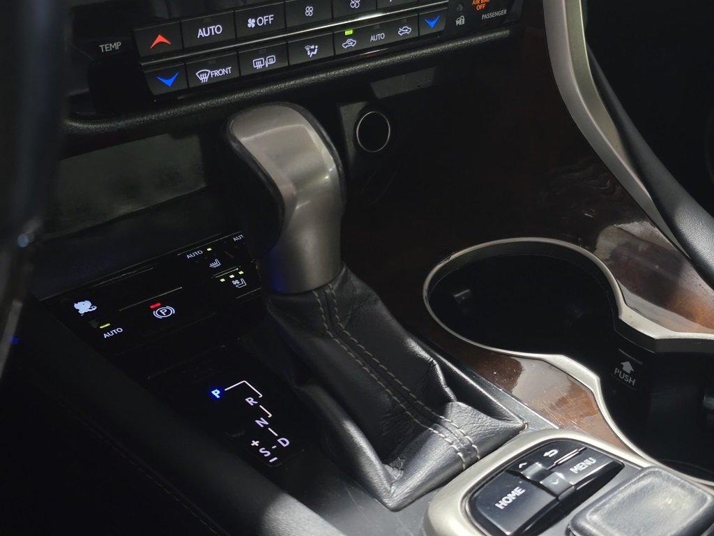 Thumbnail: 2017 Lexus RX - 24