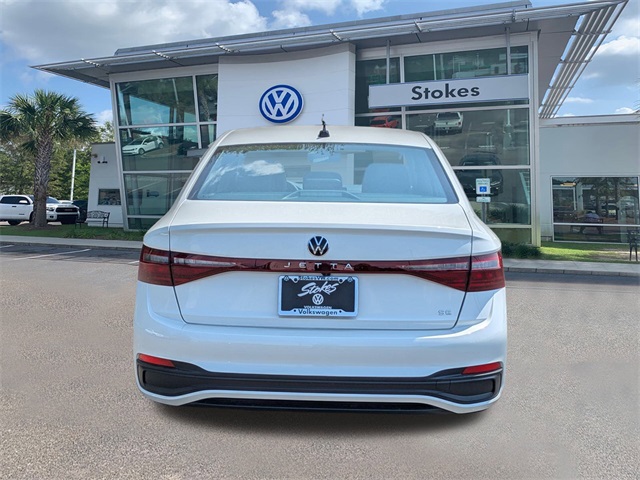2025 Volkswagen Jetta 1.5T SE - 4