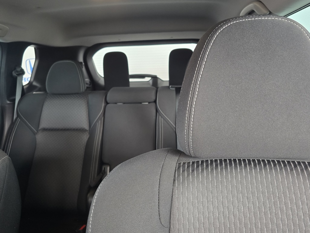 Thumbnail: 2022 Mitsubishi Outlander - 22