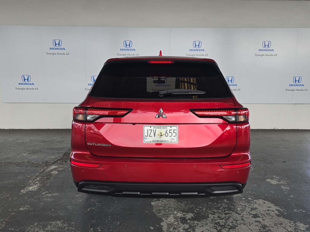 Thumbnail: 2022 Mitsubishi Outlander - 5