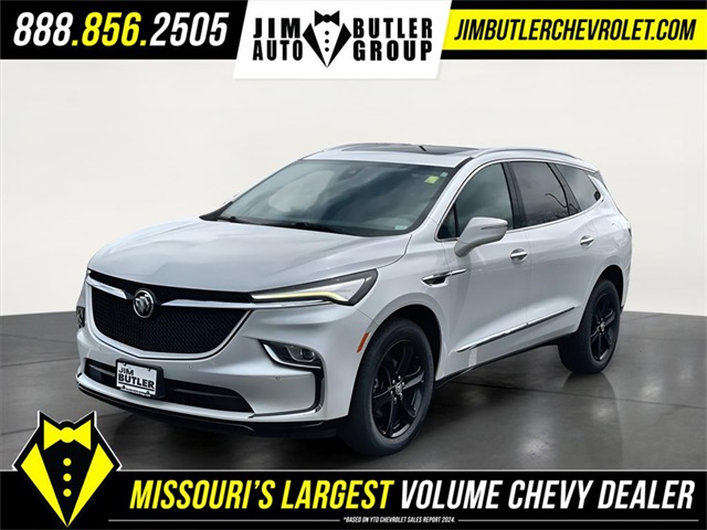 2023 Buick Enclave Essence's photo