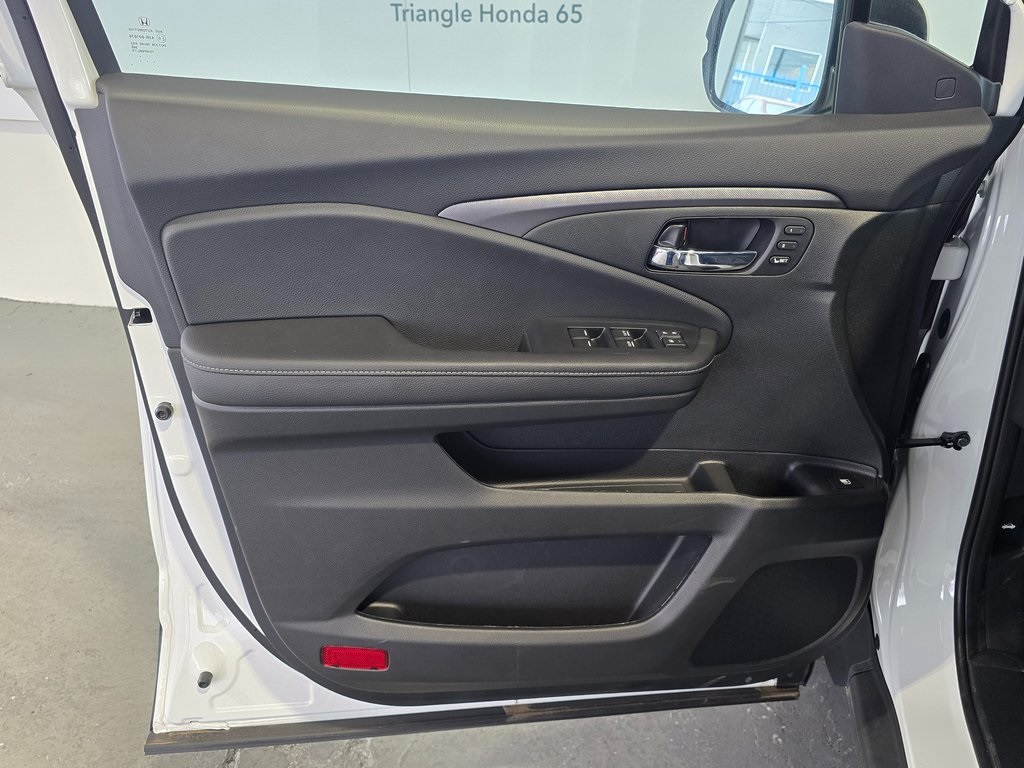 Thumbnail: 2025 Honda Ridgeline - 25