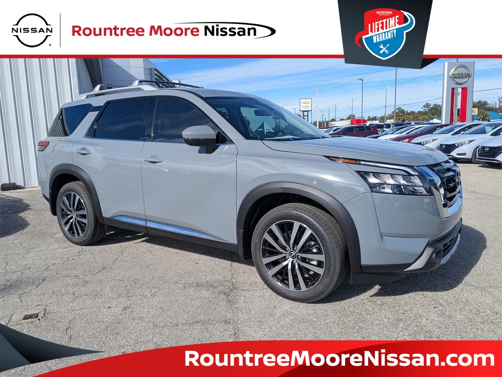 2025 Nissan Pathfinder Platinum FWD