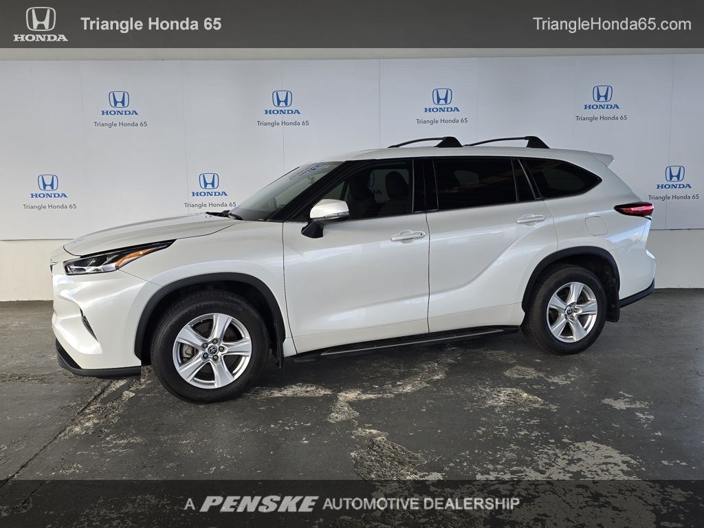 Thumbnail: 2022 Toyota Highlander - 1