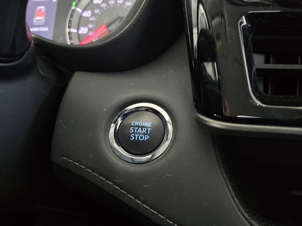 Thumbnail: 2022 Toyota Highlander - 13