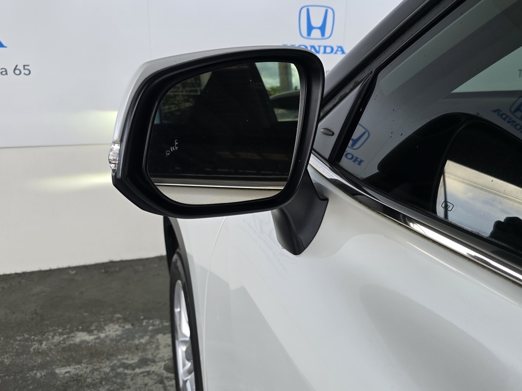 Thumbnail: 2022 Toyota Highlander - 25