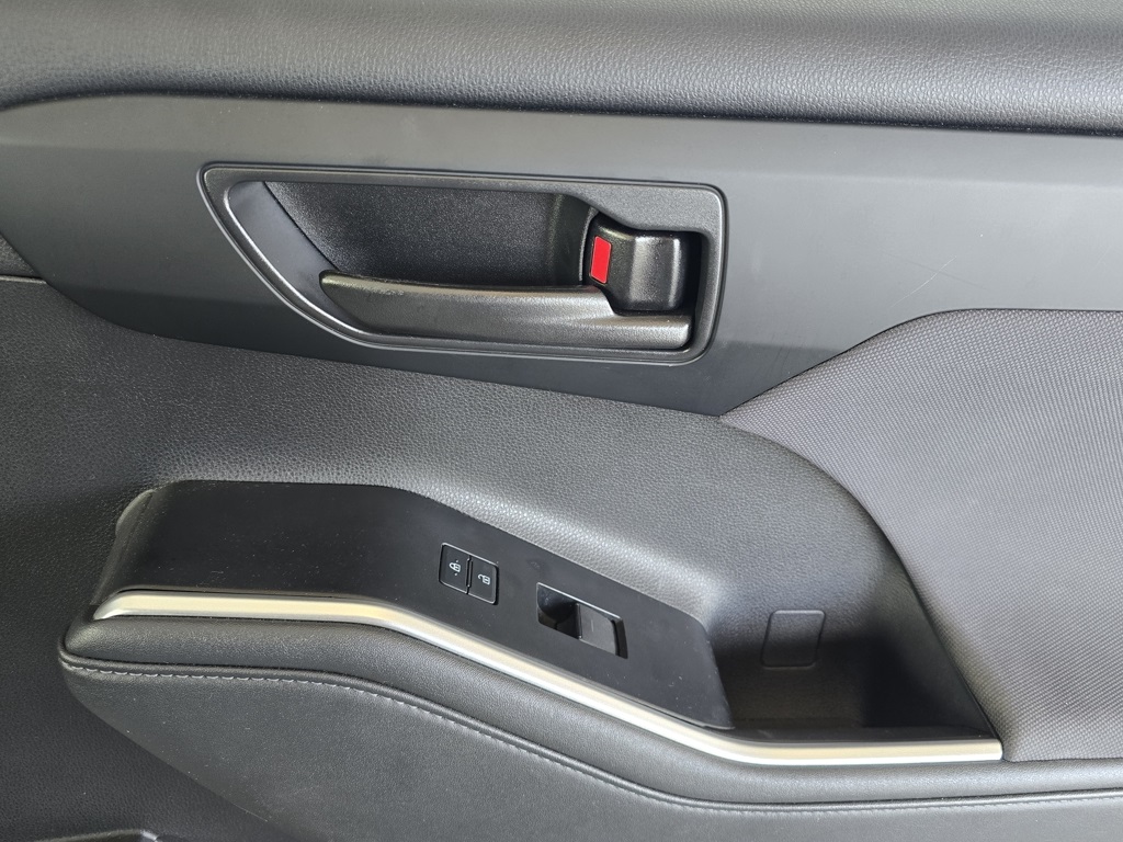 Thumbnail: 2022 Toyota Highlander - 30