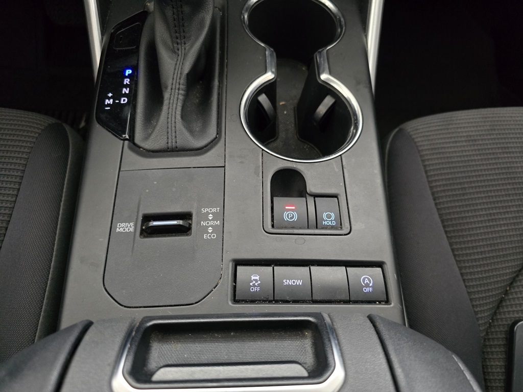 Thumbnail: 2022 Toyota Highlander - 9