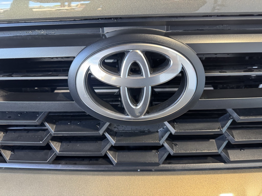 Thumbnail: 2025 Toyota Tacoma - 14