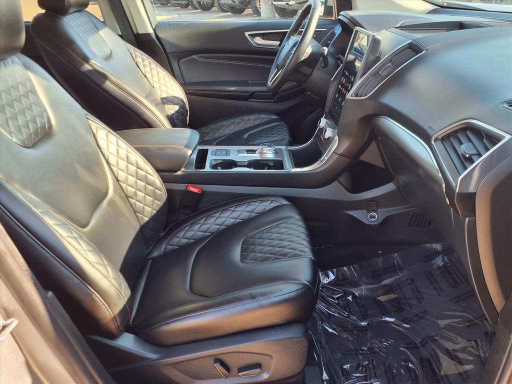 2024 Ford Edge Titanium Silver at Community Kia